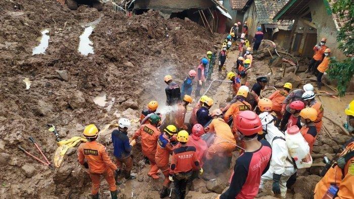 Bencana: Soal Memperlakukan Alam dan Manusia
