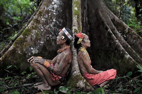 Masyarakat Adat Warga Negara yang Terlupakan