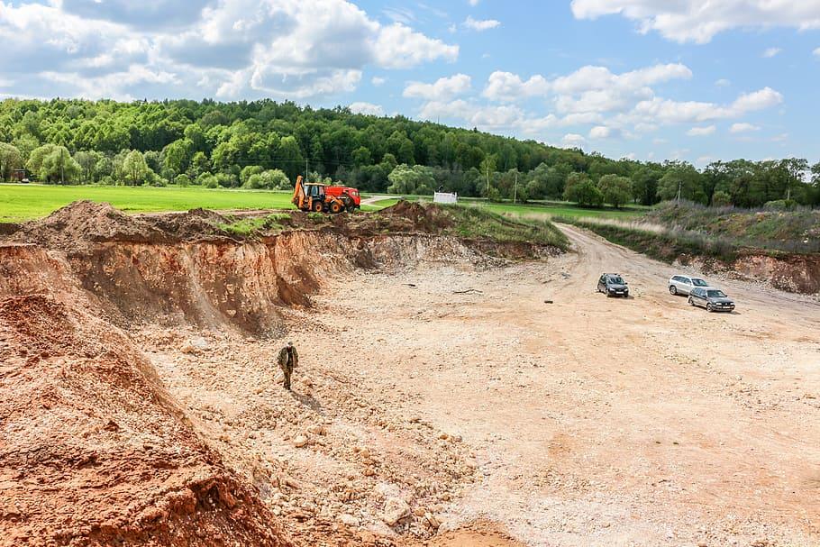 Meninjau Ulang Kearifan Lokal Tanah Sangkolan