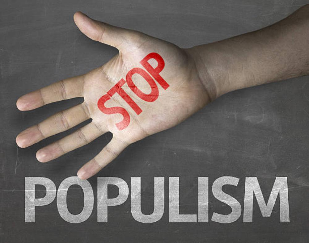 Pandemi Covid-19: Panggung Politik Populisme Menuju Kepentingan 2024