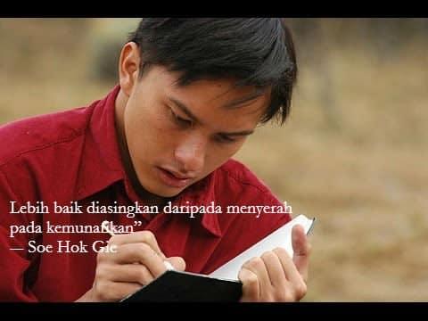 Soe Hok Gie dan Relevansi Idealisme di Era Pragmatisme Soe Hok Gie dan Relevansi Idealisme di Era Pragmatisme
